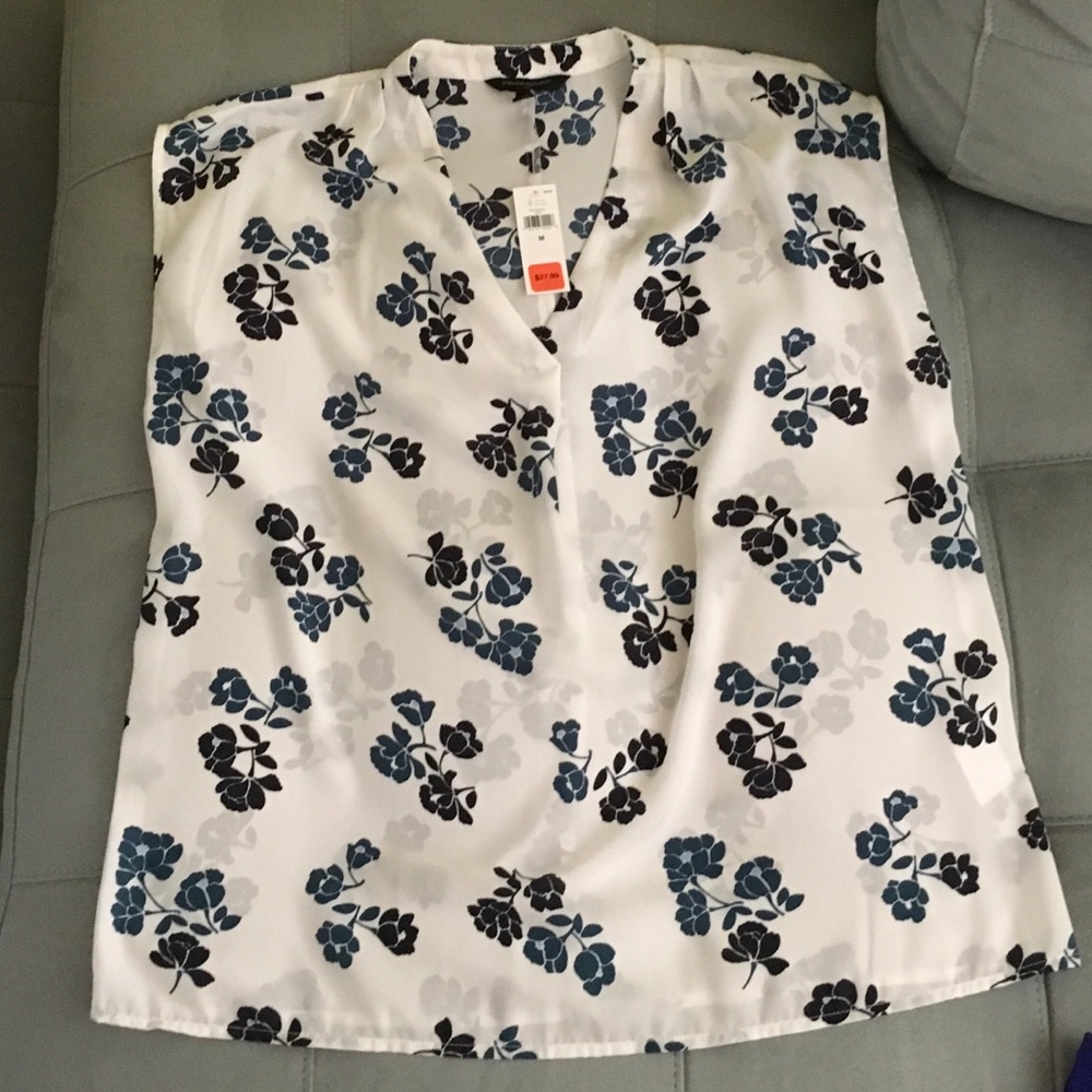 ✨Beautiful Sleeveless Top✨